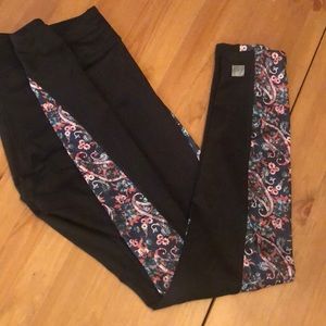 XL LulaRoe Jordan workout leggings